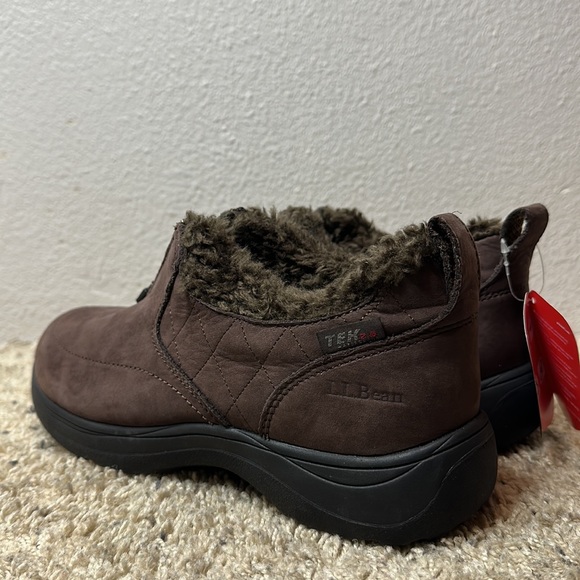 L.L. Bean Women's US Size 9.5 Waterproof Mocs Slip On Leather Rain Leather - Picture 6 of 13